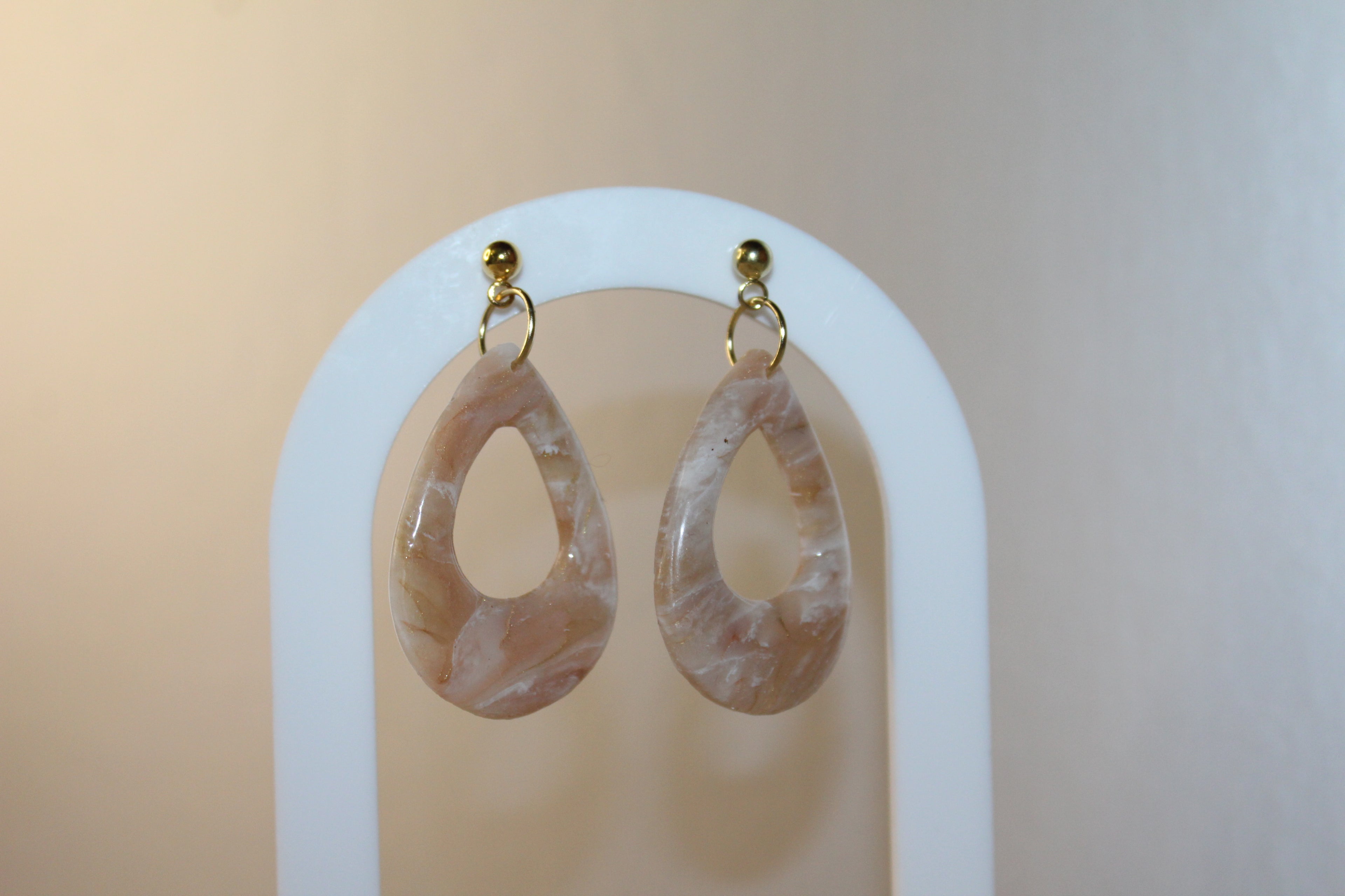 Paire en goutte - marbré beige (collection seconde peau)