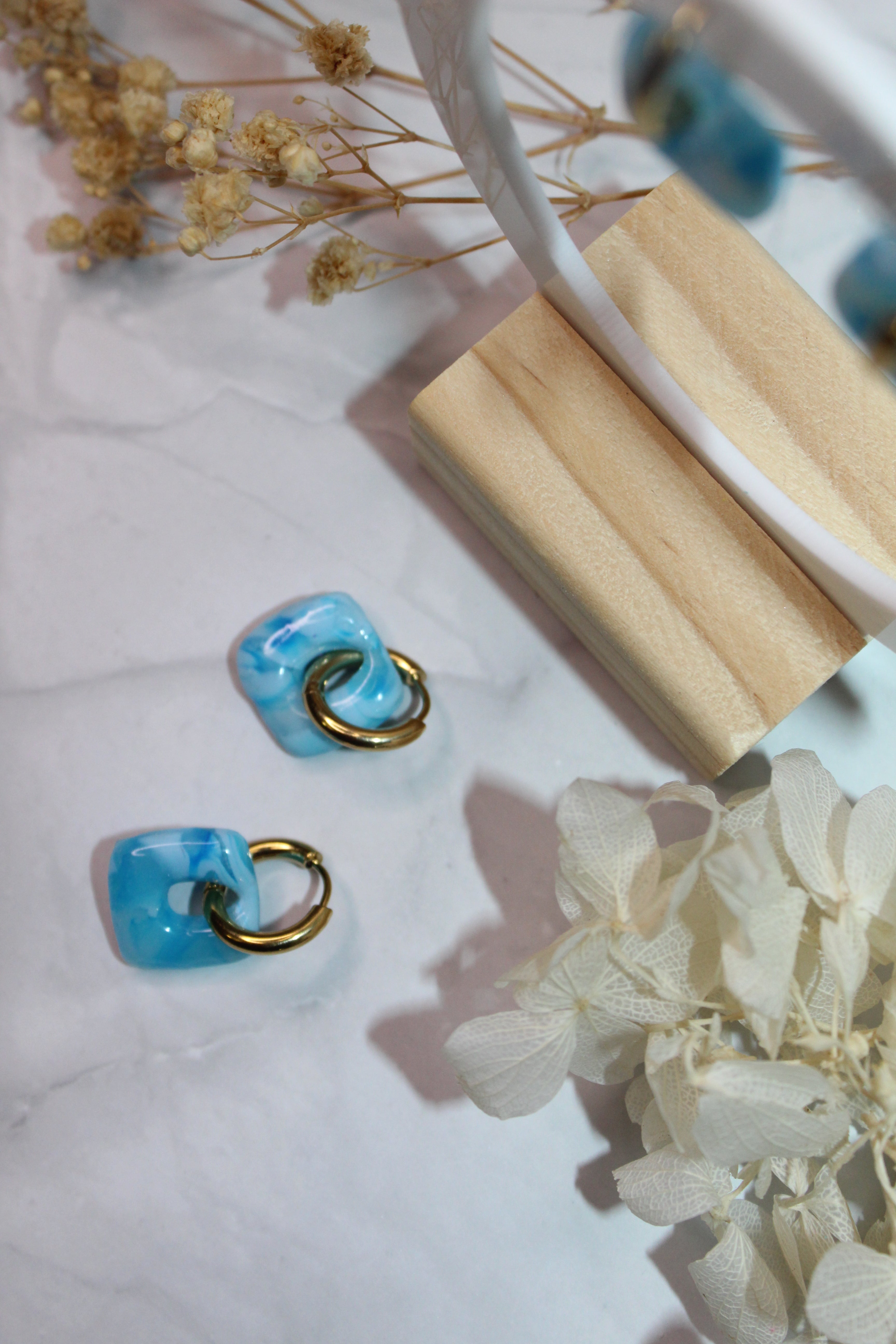 Pampilles petits carrés - nuances de bleu clair marbré